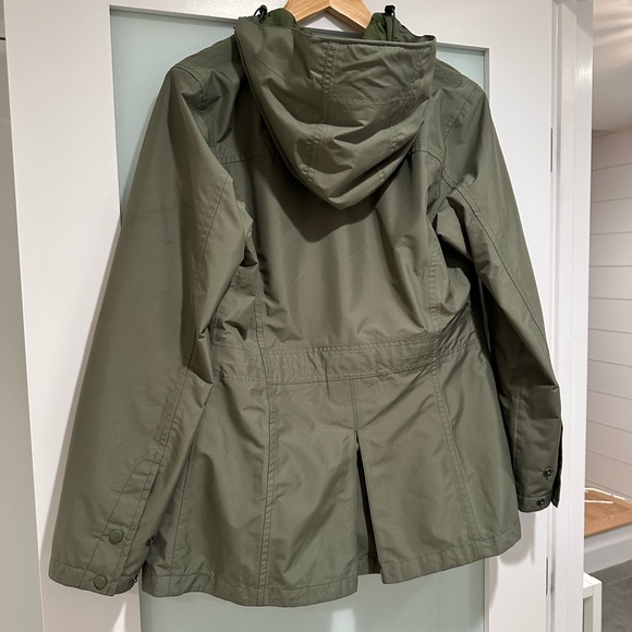 Weatherproof Jacket ☔️❄️ - Picture 2 of 6